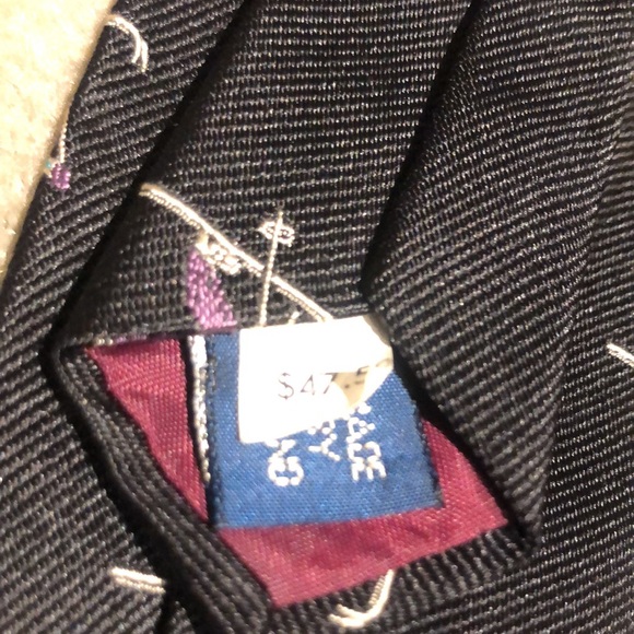 Ralph Lauren vintage rare silk tie with skiers. See pictures for description - Picture 3 of 4